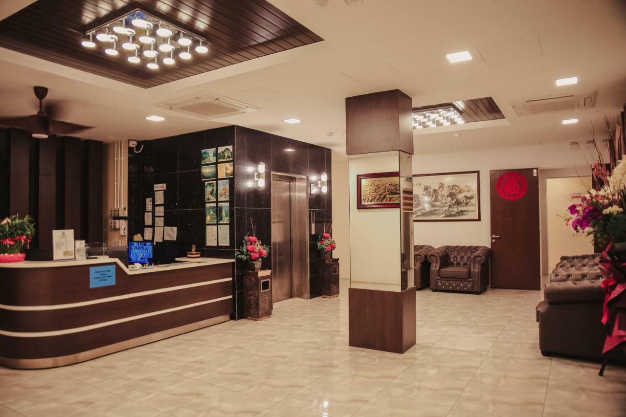 Phoenix Hotel Gua Musang Exterior foto